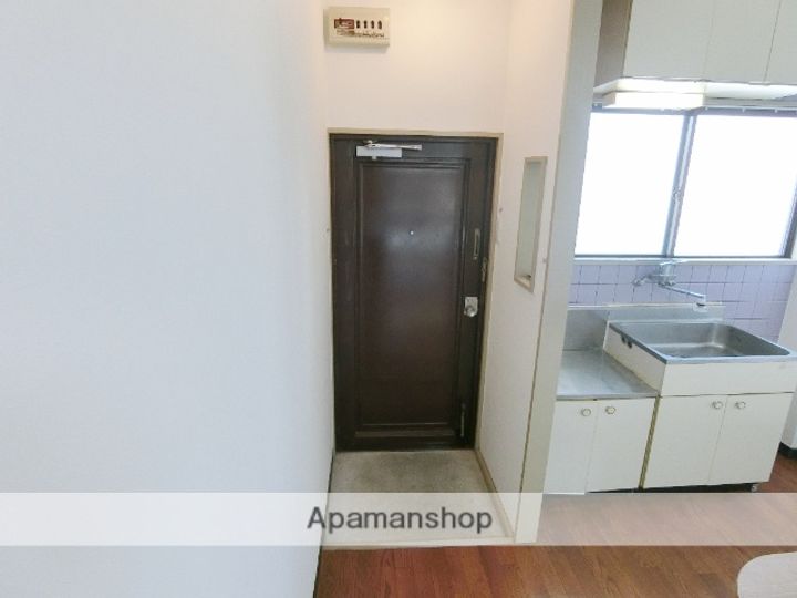 ピュアレジデンス田辺の玄関