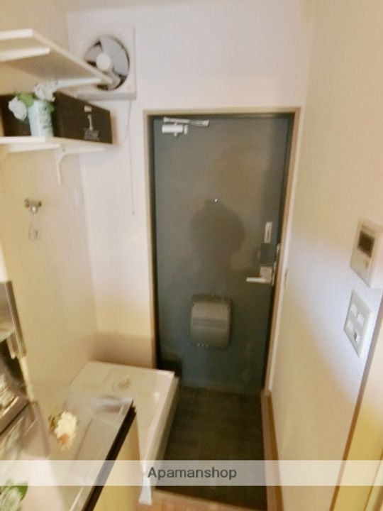 京都府宇治市広野町東裏の賃貸アパート103の玄関