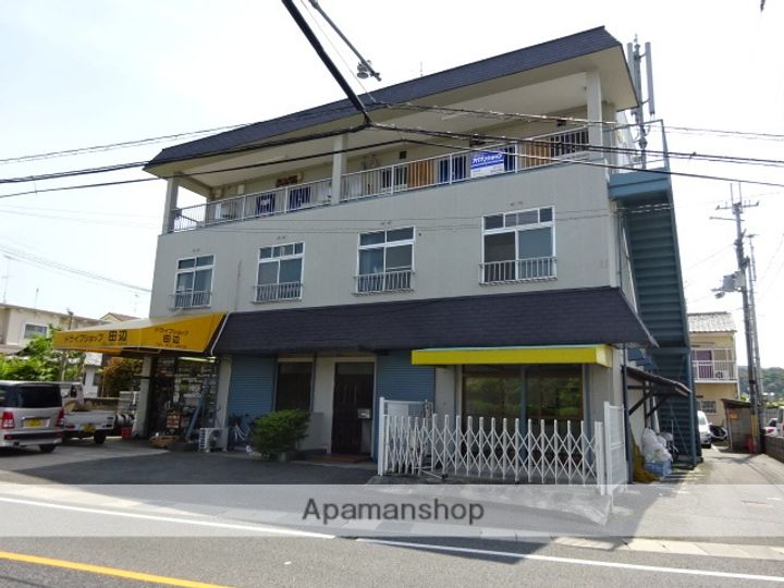 吉川マンションの外観