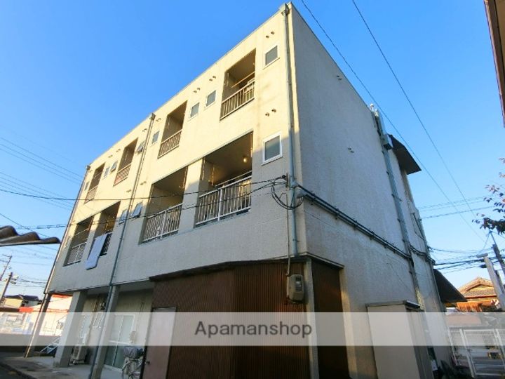 吉川マンションの外観