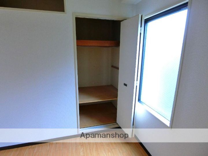 京都府城陽市寺田中大小の賃貸マンション101の内装