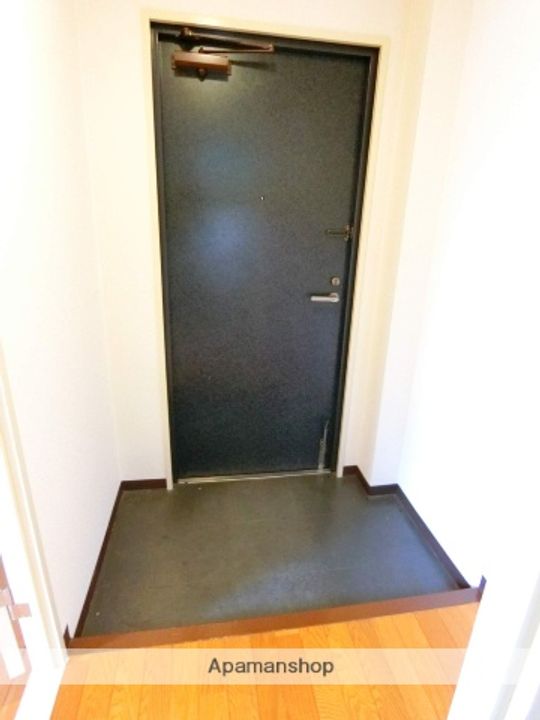 京都府城陽市寺田中大小の賃貸マンション101の玄関