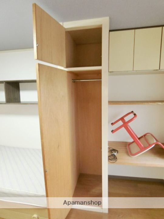 京都府城陽市平川指月の賃貸マンション6の内装