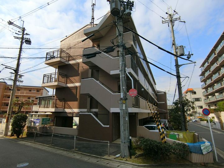 京都府宇治市大久保町上ノ山の賃貸マンション206の外観
