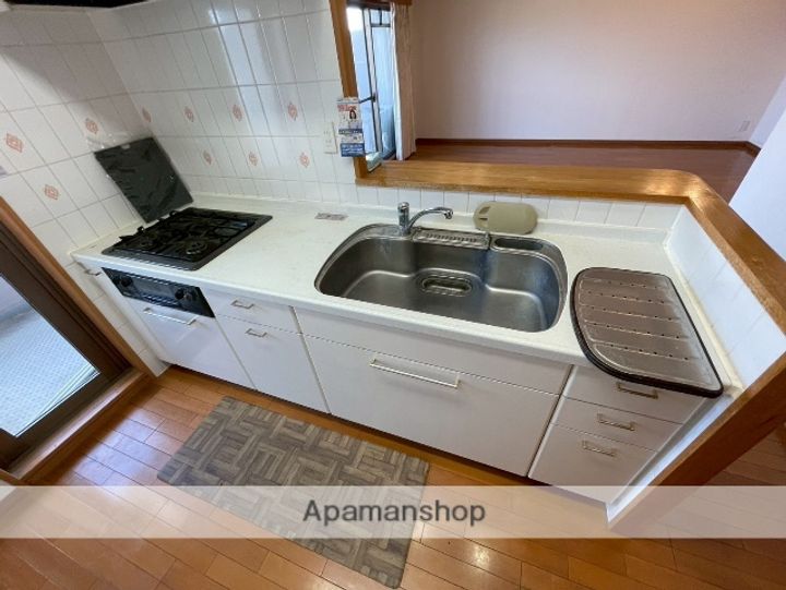 アルカディーナ城陽のキッチン