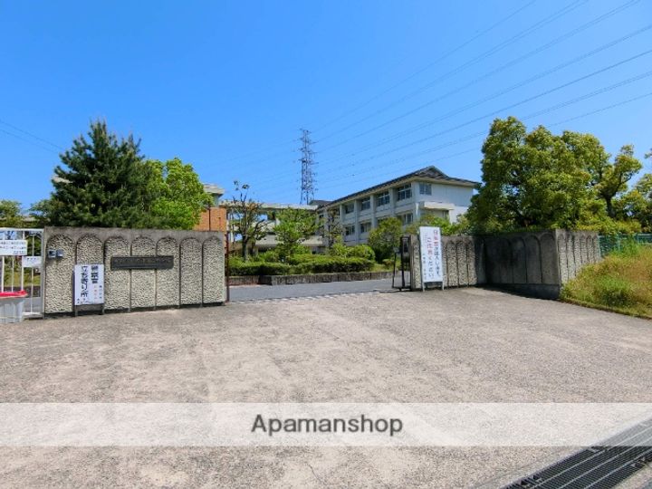 京都府木津川市兜台6丁目の賃貸アパート101の周辺