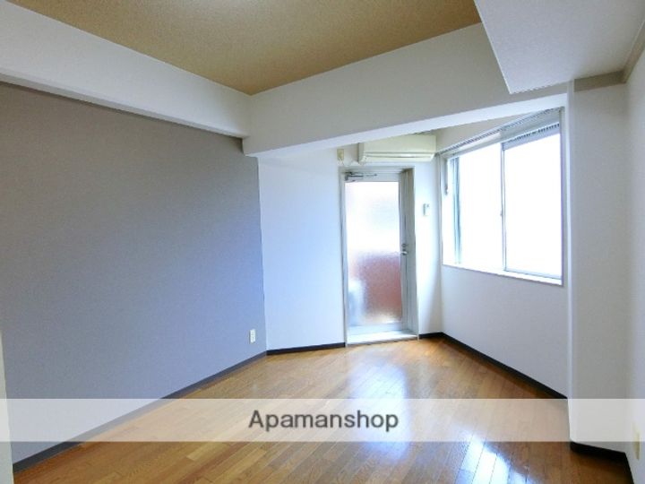 WYTHE AVE.Ⅰの居間