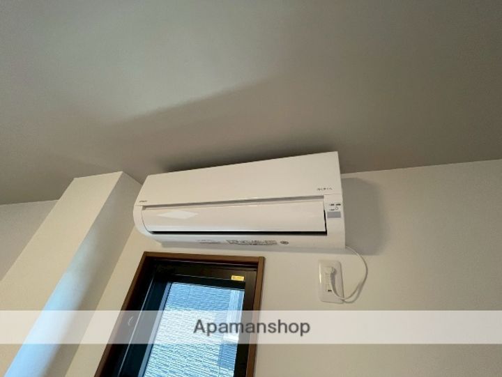 京都府城陽市平川古宮の賃貸マンション303の内装