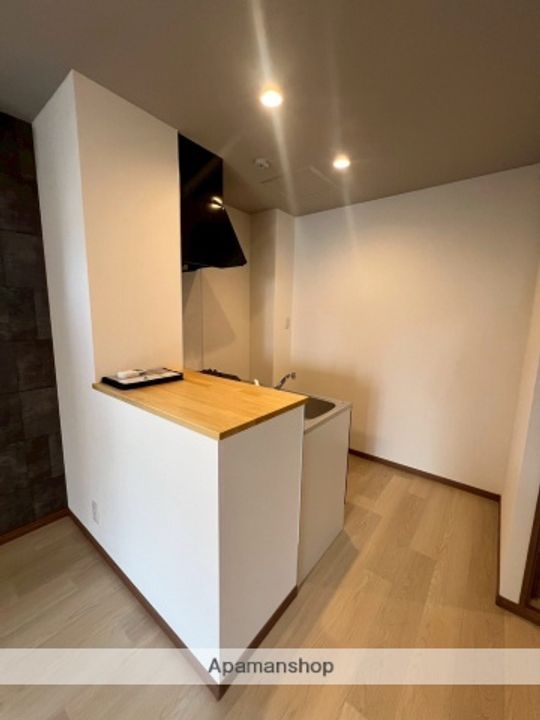 京都府城陽市平川古宮の賃貸マンション102の内装