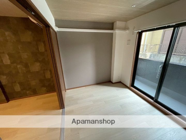 京都府城陽市平川古宮の賃貸マンション104の内装