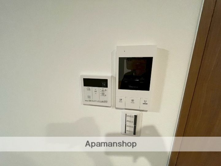 京都府城陽市平川古宮の賃貸マンション104の内装