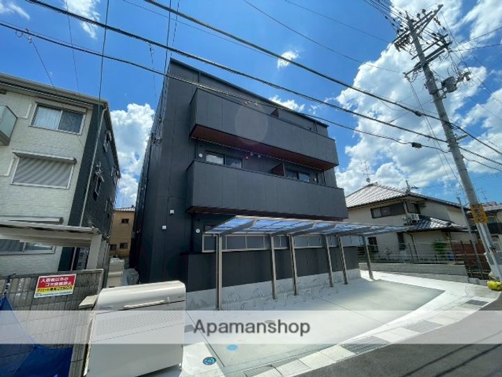 京都府城陽市平川古宮の賃貸マンション301の外観