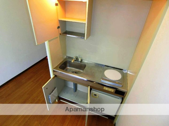 京都府京田辺市三山木谷垣内の賃貸アパート201の内装