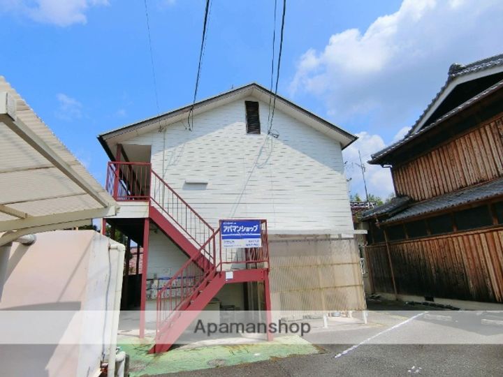 京都府京田辺市三山木谷垣内の賃貸アパート201の外観