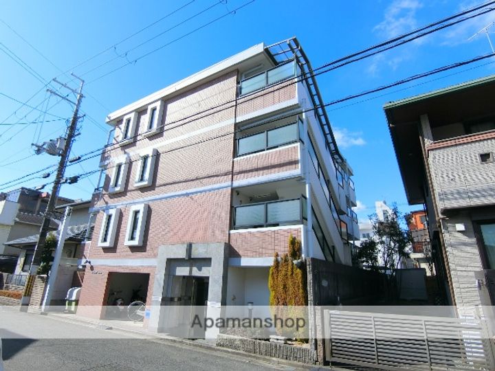 リベルテ新田辺の外観