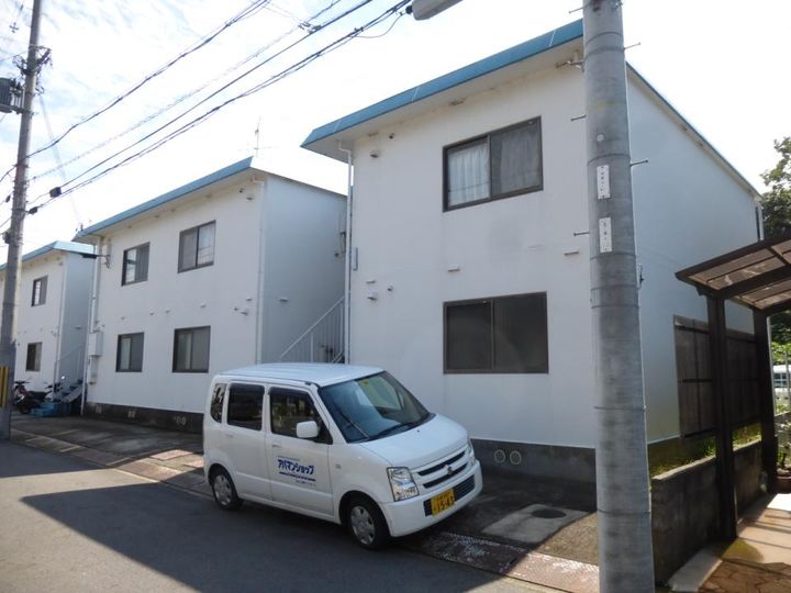 ハイツ平成の外観