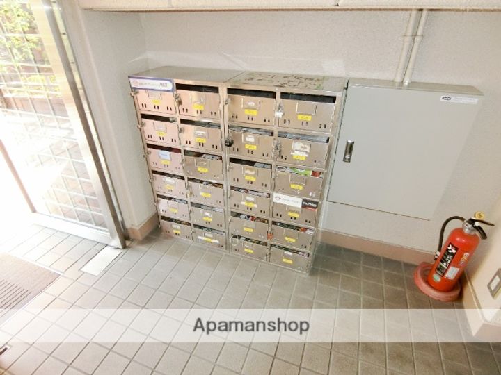 京都府城陽市平川古宮の賃貸マンション301の内装