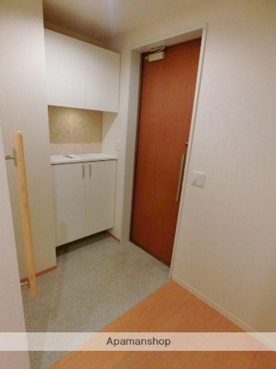 シャーメゾンまはたぎ同志社山手の玄関