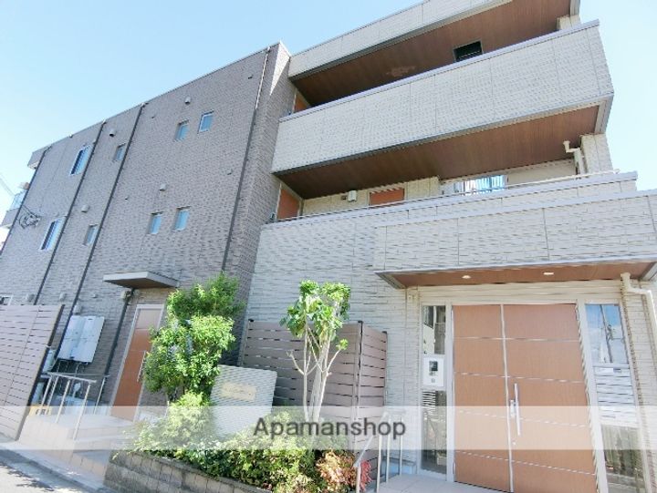 シャーメゾンまはたぎ同志社山手の外観