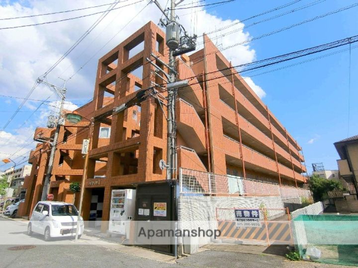 京都府京田辺市河原北口の賃貸マンションの外観