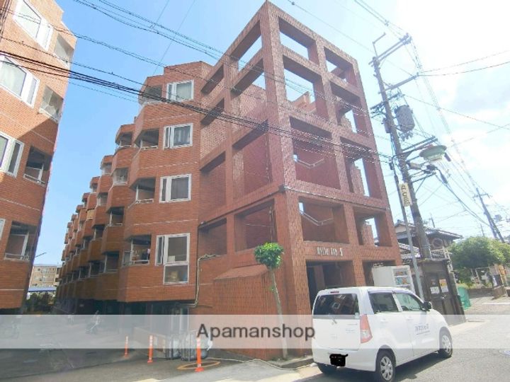京都府京田辺市河原北口の賃貸マンションの外観
