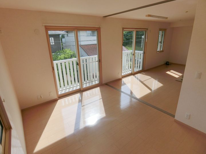 リビングタウン州見台 D棟の内装