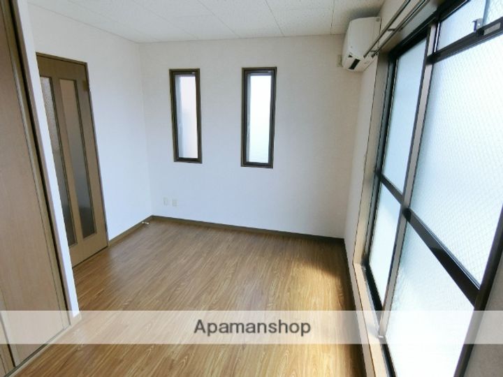 京都府宇治市広野町西裏の賃貸マンションの内装