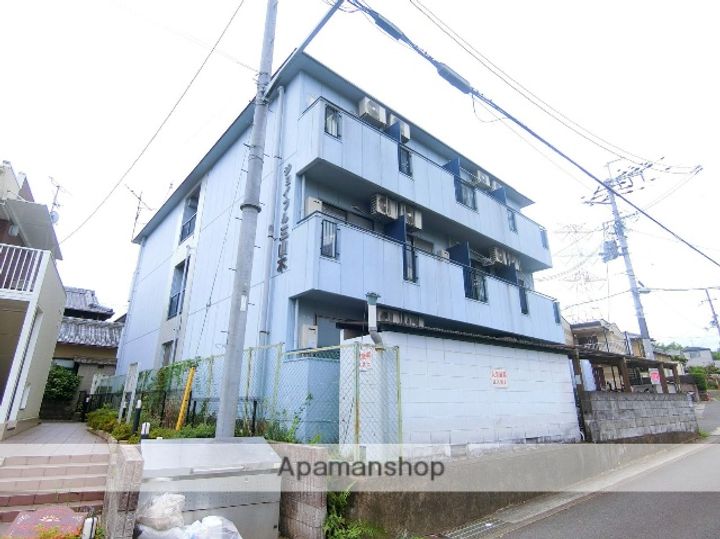 ジョイフル三山木の外観