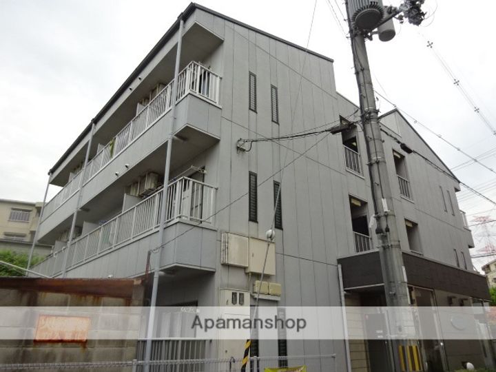 京都府京田辺市三山木上谷浦の賃貸アパートの外観