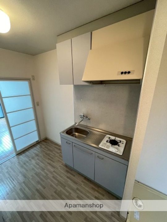 京都府宇治市大久保町久保の賃貸アパートのキッチン