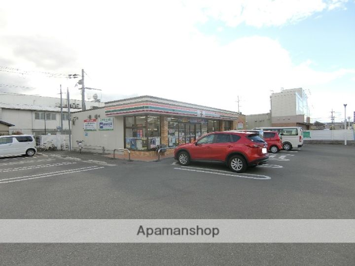 クレセント久津川の周辺