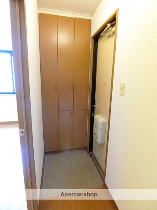 ジョイフルYの玄関