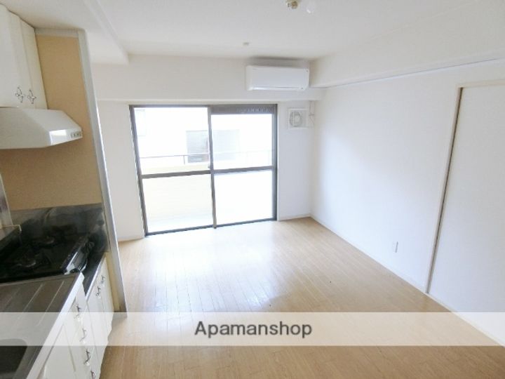 イネーブルパレスA棟の居間