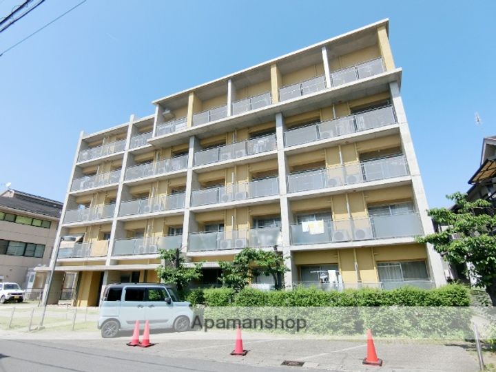 アルディア巨椋の外観