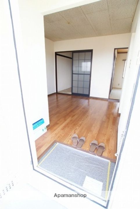 タウニィ陽光201の玄関