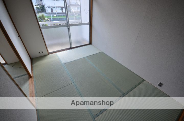 京都府宇治市木幡北島の賃貸アパートの内装