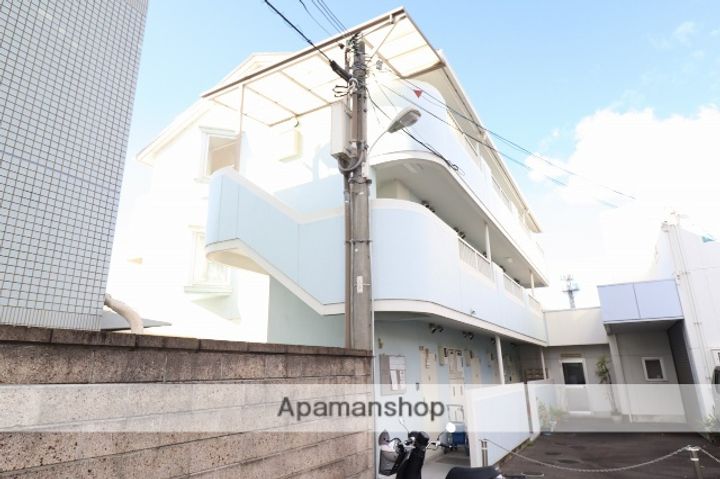 西尾マンションの外観