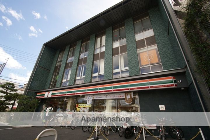 西尾マンションの周辺