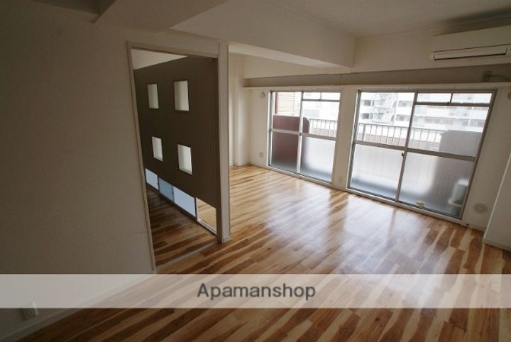 第2長栄マンションの内装