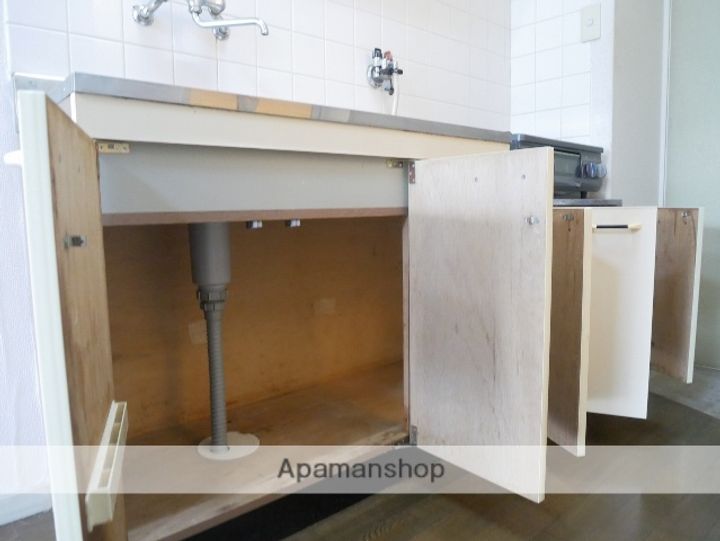 京都府京都市北区上賀茂朝露ケ原町の賃貸アパートの内装