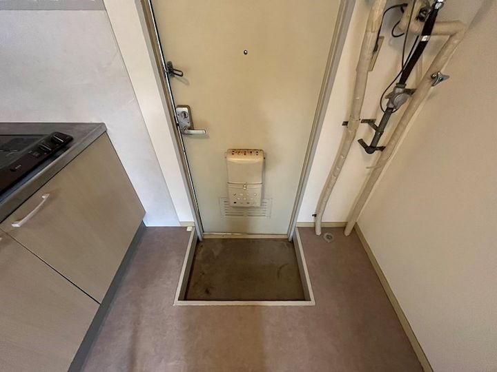 京都府京都市左京区修学院石掛町の賃貸アパート101号室の玄関