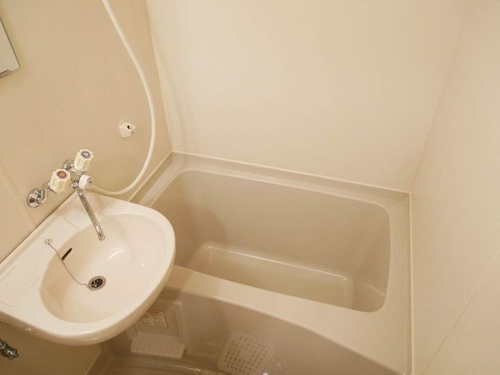 ポートハイム加茂102号室の風呂