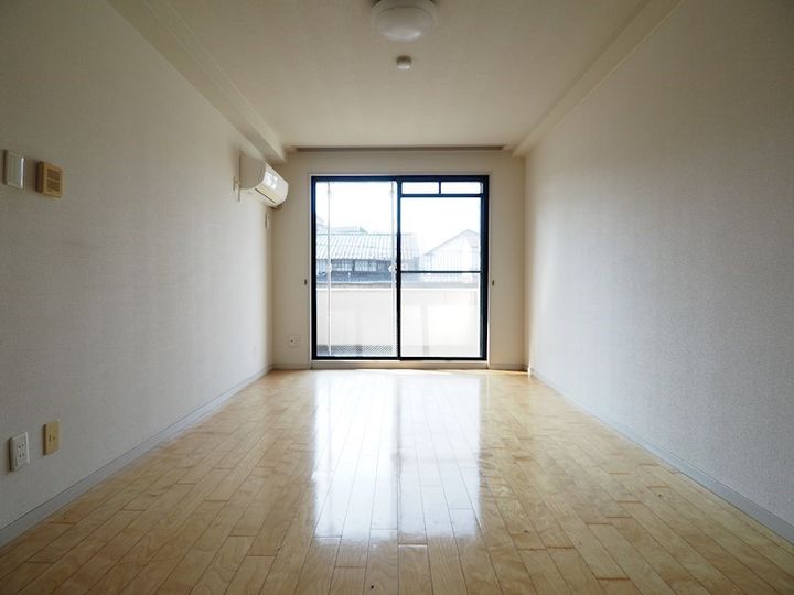 京都府京都市北区紫竹竹殿町の賃貸マンションの内装