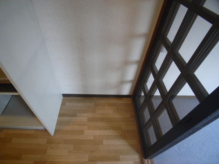 京都府京都市左京区修学院千万田町の賃貸マンション101号室の内装