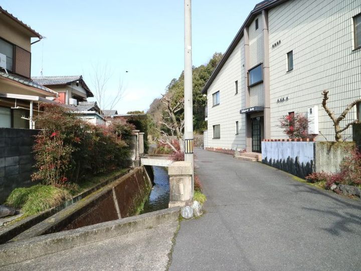 京都府京都市左京区修学院千万田町の賃貸マンション101号室の内装
