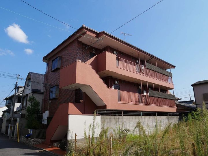 グリーンハウス106号室の外観