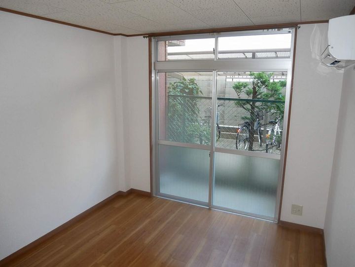 グリーンハウス102号室の内装