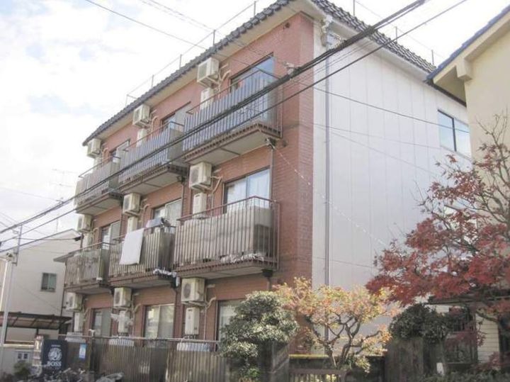 リブカントリー305号室の外観