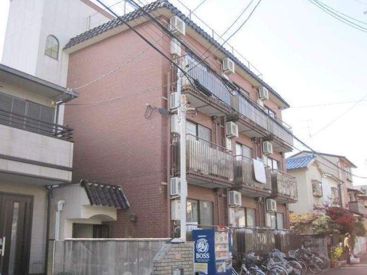 リブカントリー305号室の外観