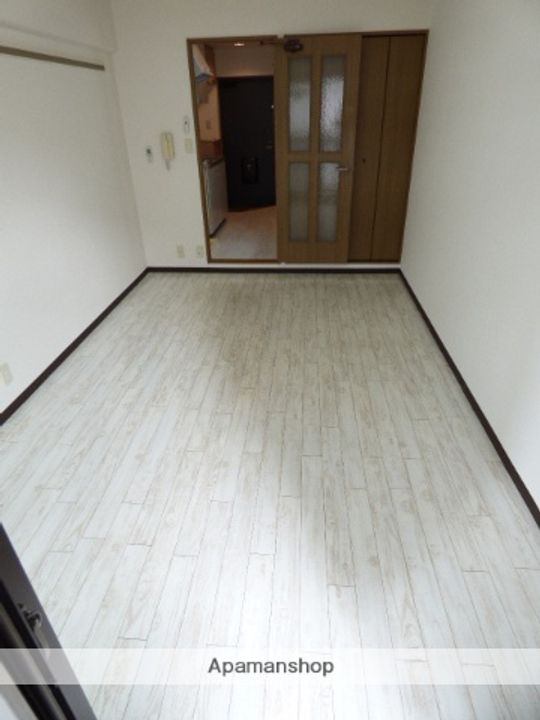 グランドステージ江坂708の内装